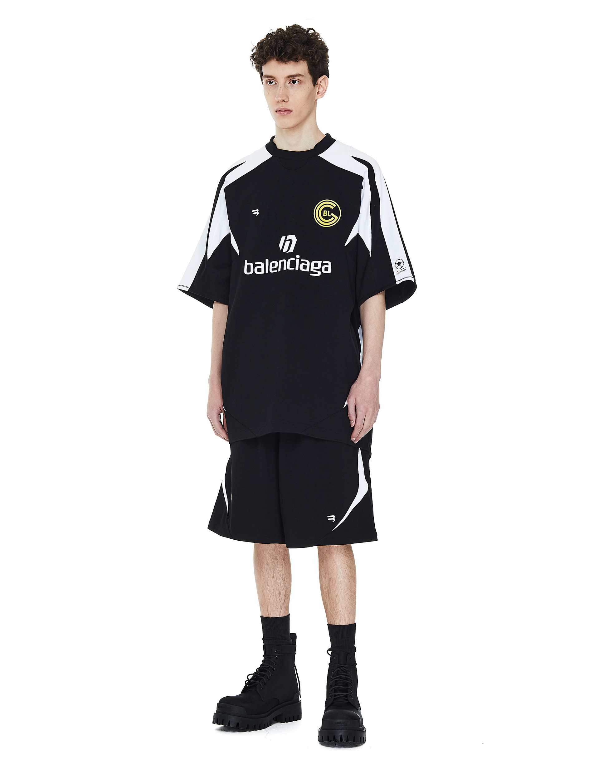 Buy Balenciaga men black jersey logo soccer t-shirt for $498 online on